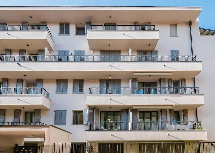 Navigli - Charme & Design Luxury Apartamento Milão